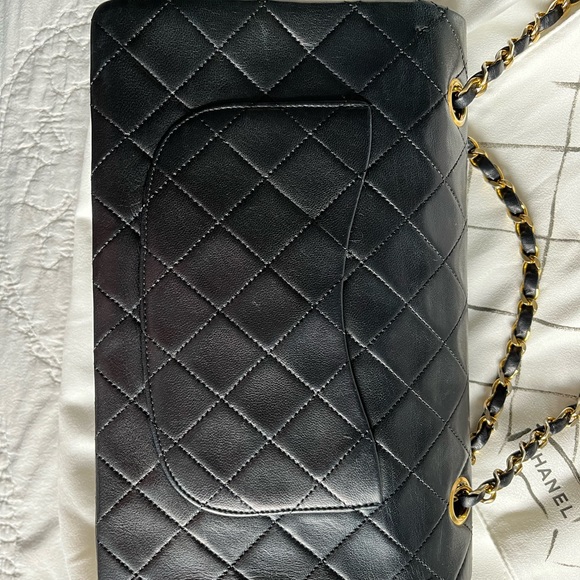 ‼️FINALE SALE‼️ Chanel Lambskin Medium double flap bag - Picture 3 of 13